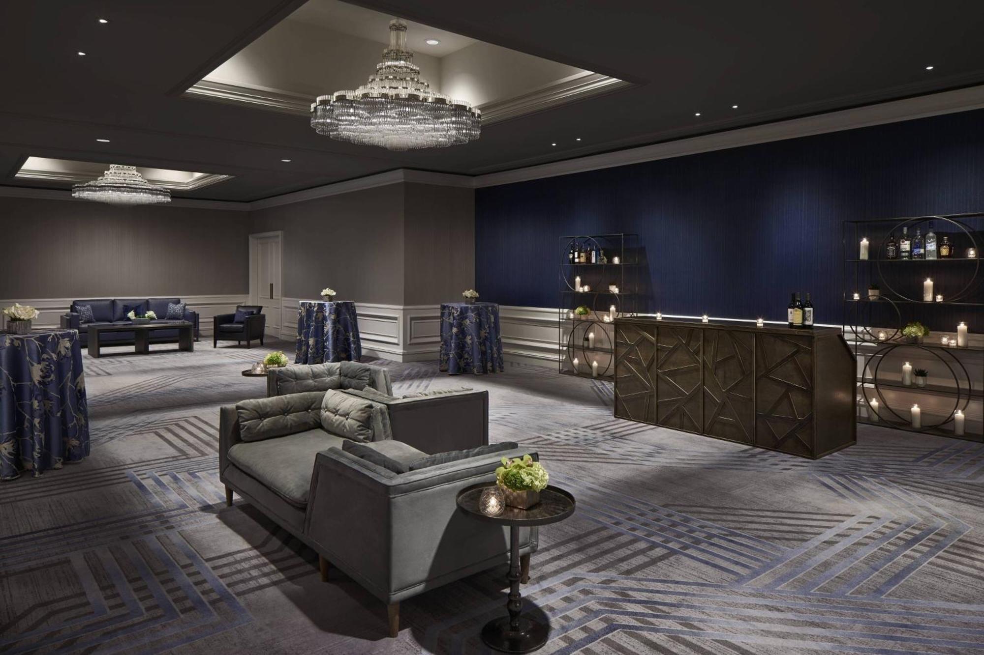 Отель The Ritz-Carlton, Кливленд Экстерьер фото